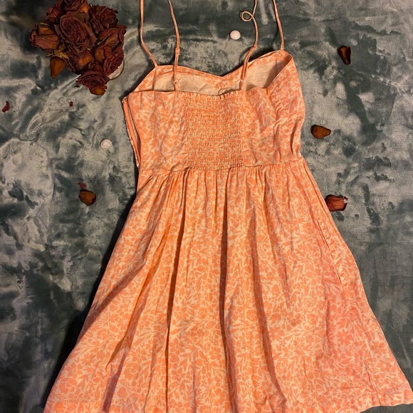 Floral dress - Picture 2 of 4